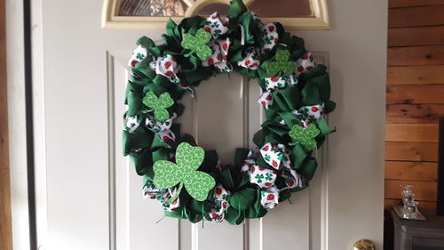 Unfinished Wood Shamrock Shape for St Patrick's Day Crafts - Ideal for Up to 46 DIY Projects